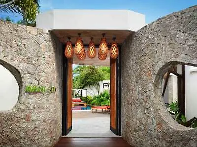 ****  Le Meridien Barbarons Hotel Grand Anse  Seychelles